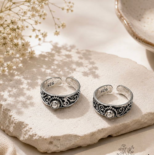 925 Sterling Silver Oxidized Toe Rings with Centre Zircon Stone