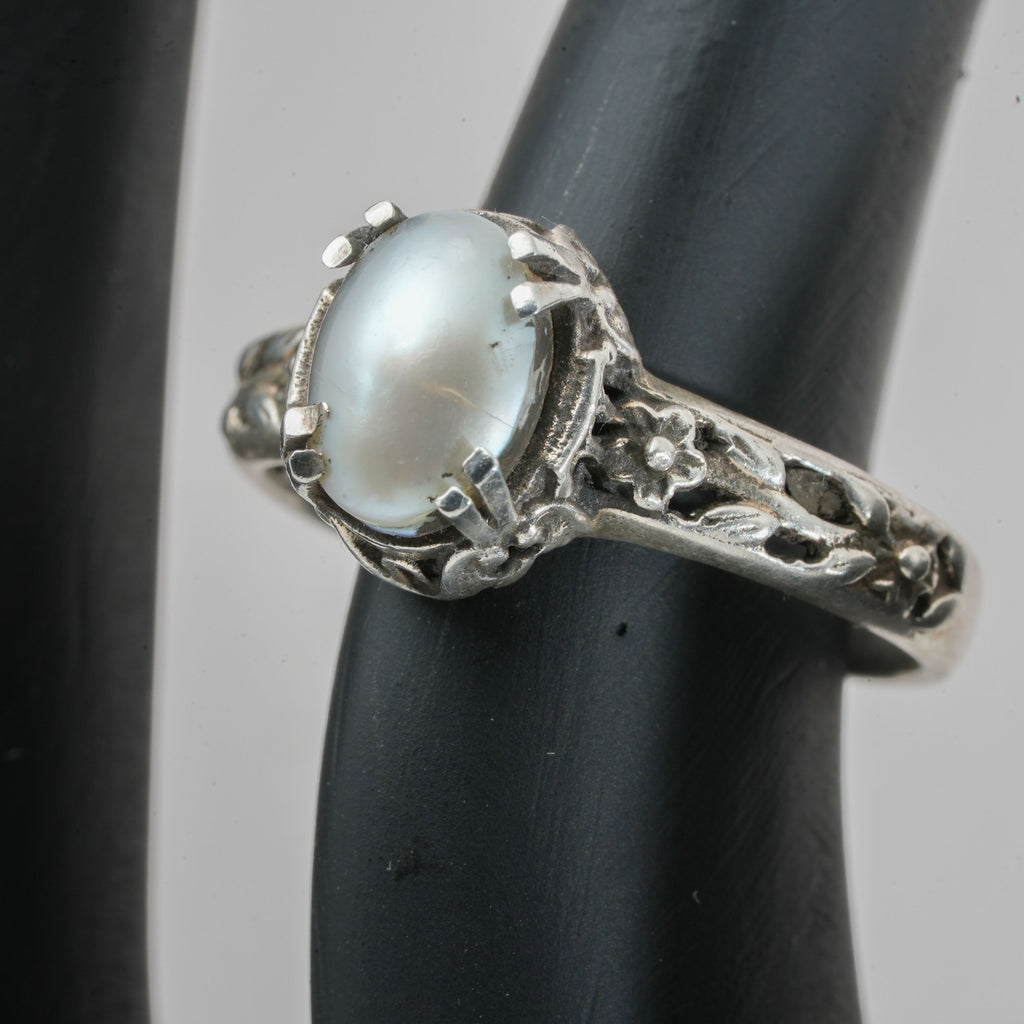 White Pearl Silver Ring