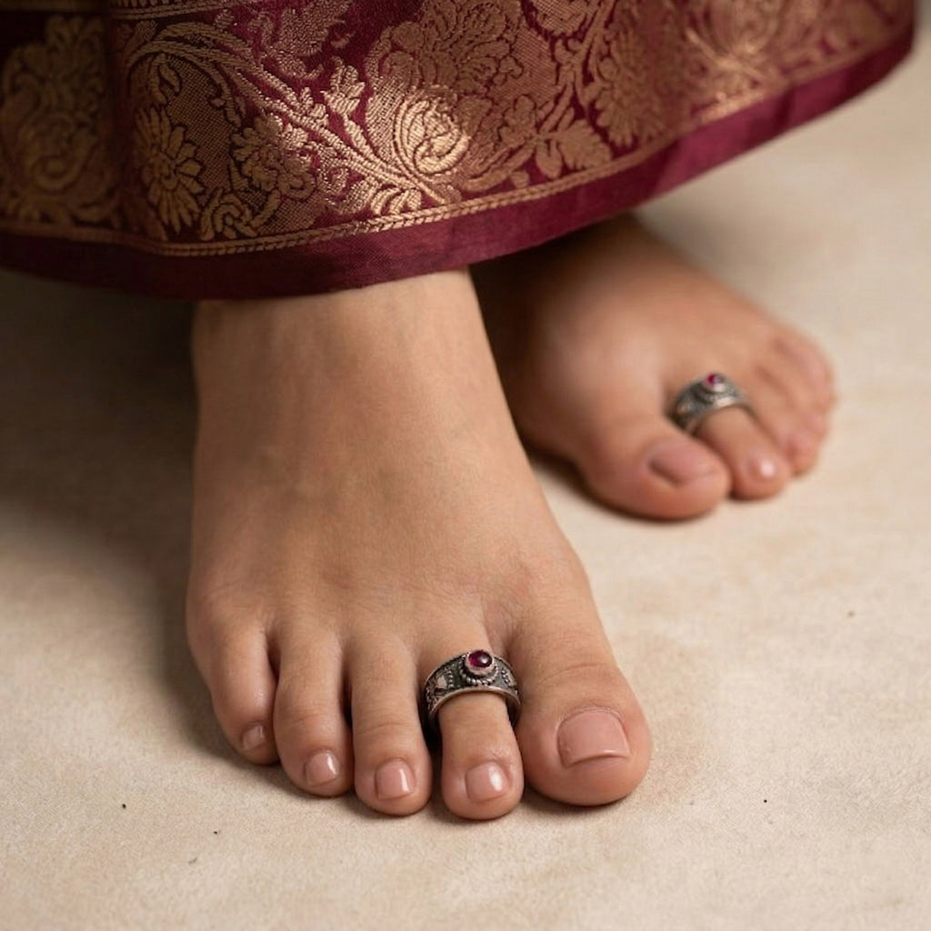 Ruby Style Silver Toe Rings (Pair)
