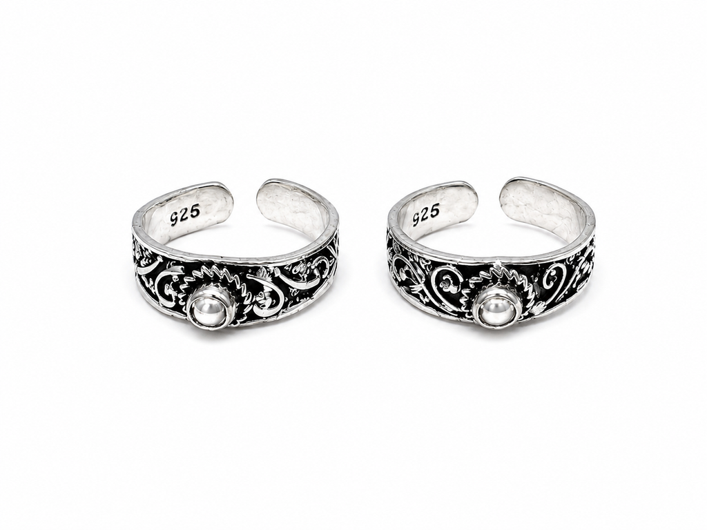 925 Sterling Silver Oxidized Toe Rings with Centre Zircon Stone